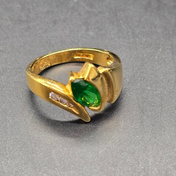 DAC Green CZ Ring Gold Plated Ring Rhinestone Cubic Zirconia - Picture 7 of 10